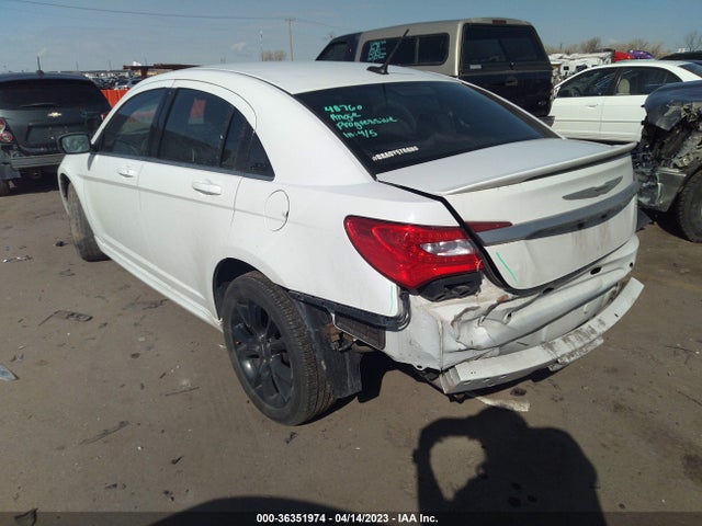 1C3CCBBG2EN171356 Chrysler 200 Touring