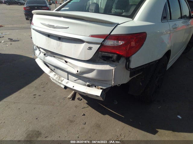 1C3CCBBG2EN171356 Chrysler 200 Touring