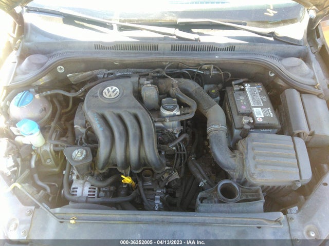 3VW2K7AJ7FM273233 Volkswagen Jetta Sedan 2.0l S W/technology