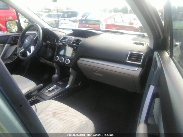 JF2SJAEC3HH492469 Subaru Forester Premium