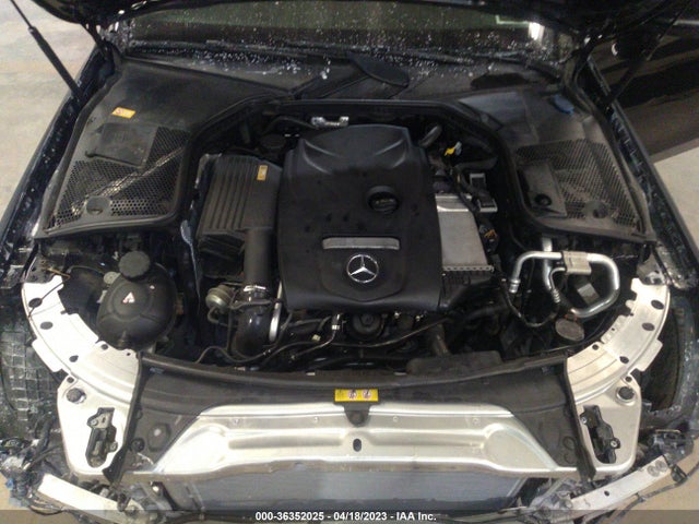 36352025 :رقم المزاد ، 55SWF4KB3GU099213 vin ، 2016 Mercedes-benz C 300 Sport 4matic/luxury 4matic/4matic مزاد بيع