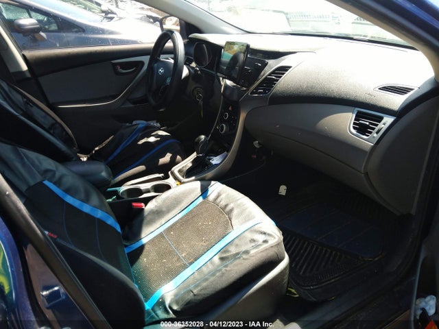 2016 HYUNDAI ELANTRA SE VIN: 5NPDH4AE6GH676879