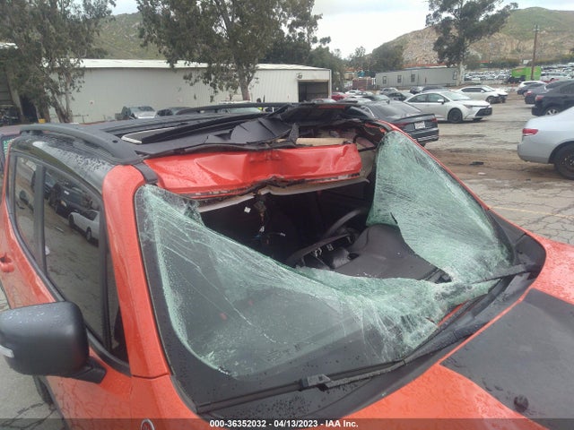 ZACCJBCB6HPE40362 Jeep Renegade Trailhawk