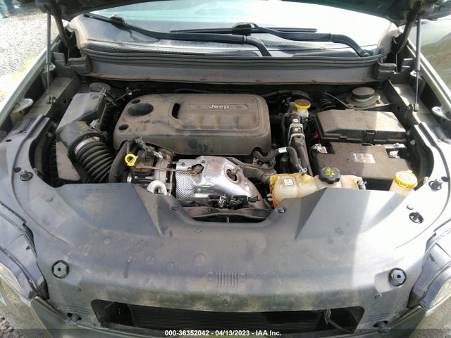 1C4PJMLN2KD261457 Jeep Cherokee Latitude Plus