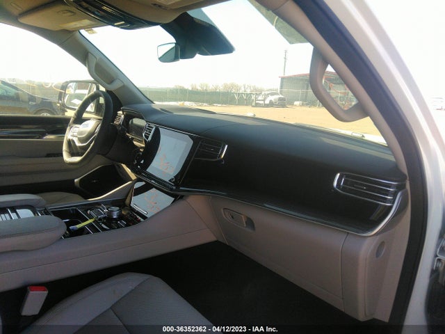 1C4SJVDT4NS138871 Jeep Wagoneer Series Iii