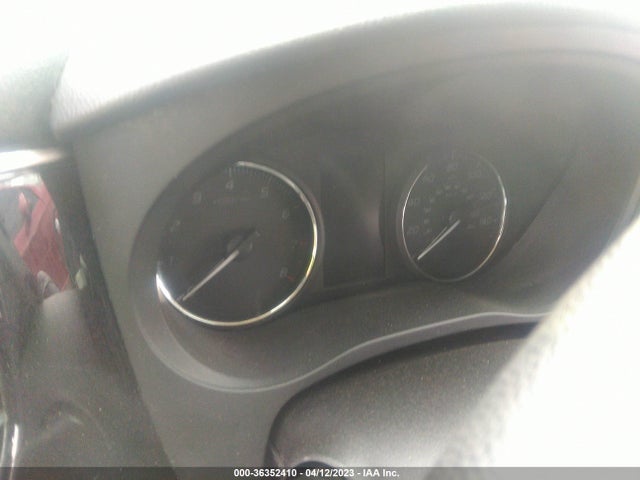 JA4AD2A38KZ006988 Mitsubishi Outlander Es