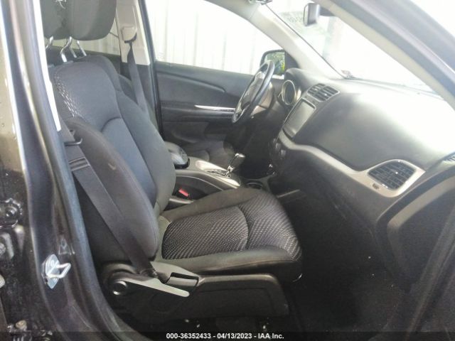 3C4PDDBG2KT838668 Dodge JOURNEY SE
