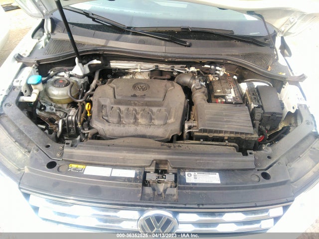 3VV0B7AX6JM098966 Volkswagen TIGUAN S