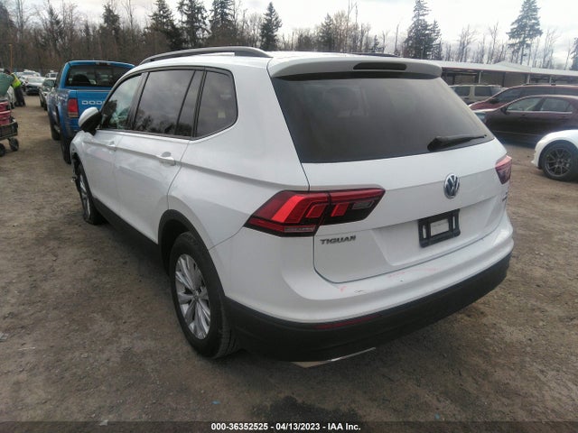 3VV0B7AX6JM098966 Volkswagen TIGUAN S