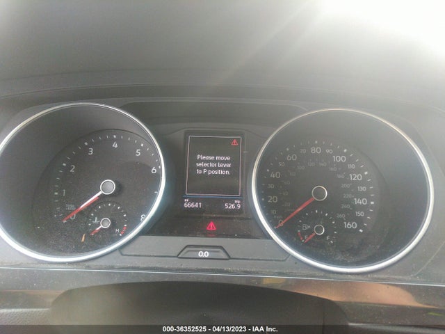3VV0B7AX6JM098966 Volkswagen TIGUAN S