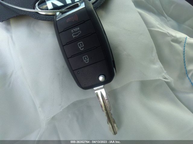 KNAFX4A66F5316320 KIA FORTE LX
