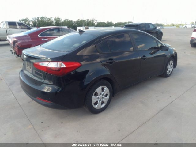 KNAFX4A66F5316320 KIA FORTE LX
