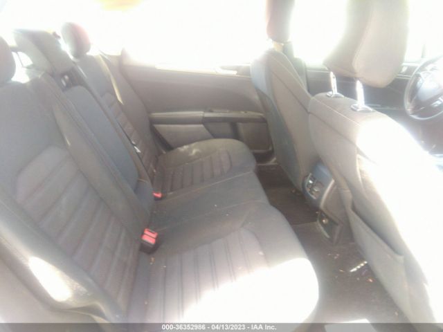 3FA6P0HD1LR143028 Ford FUSION SE