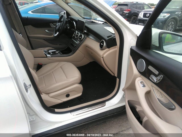 2019 MERCEDES-BENZ GLC GLC 300 VIN: WDC0G4KB8K1000482