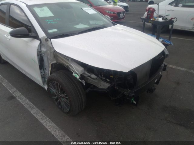 3KPF54AD6PE553676 KIA Forte Gt-line