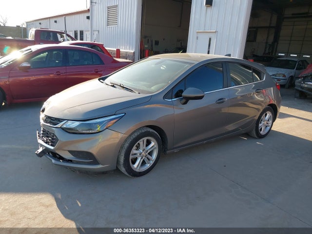 Chevrolet CRUZE LT 2017 3G1BE6SM5HS546030 Image 2