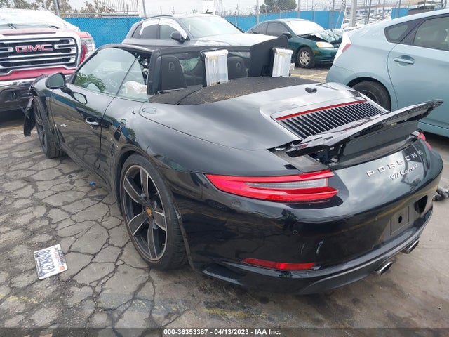 Porsche 911 CARRERA 2018 WP0CA2A9XJS138492 Image 3