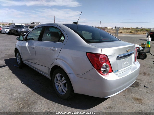 Chevrolet SONIC LT 2015 1G1JC5SH4F4175499 Image 4