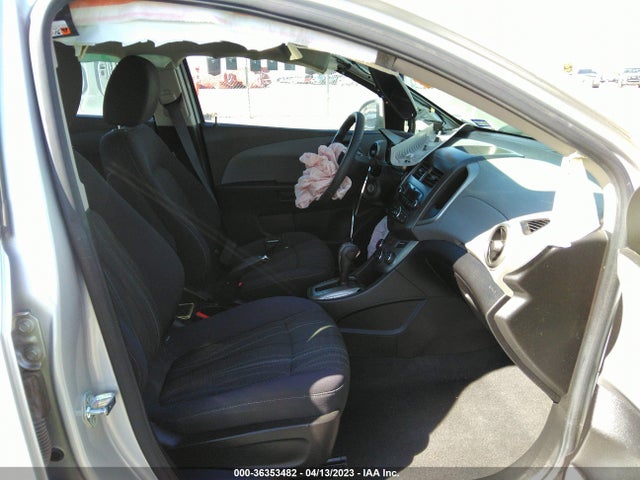 Chevrolet SONIC LT 2015 1G1JC5SH4F4175499 Image 6