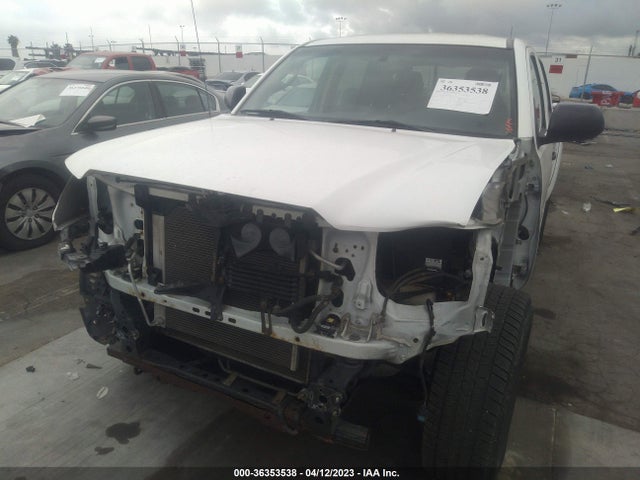 Toyota Tacoma Prerunner 2015 3TMJU4GN4FM176010 Image 8