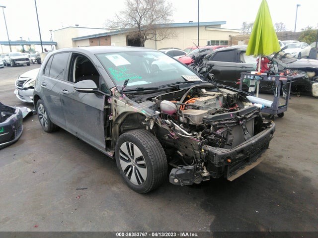 2017 Volkswagen Golf, VIN: WVWKR7AU3HW954341