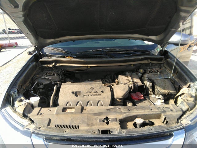JA4AZ3A38JZ042024 Mitsubishi Outlander Es/se/sel/le
