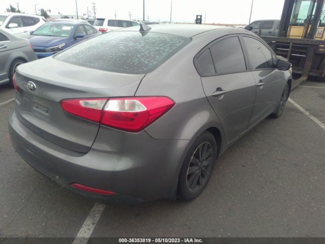 KNAFX4A66G5462816 KIA FORTE LX