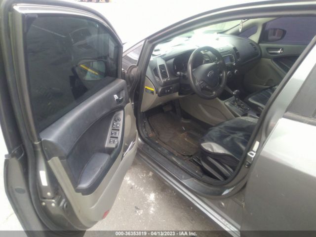 KNAFX4A66G5462816 KIA FORTE LX