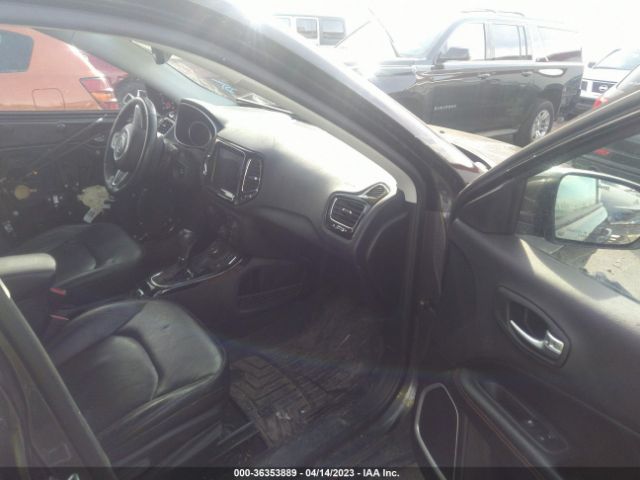 3C4NJDCB1JT113368 Jeep Compass Limited