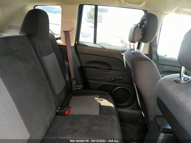 1C4NJCBAXGD604538 Jeep Compass Sport