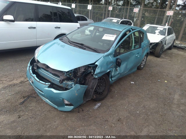 Toyota Prius C One/three/two/four 2014 JTDKDTB37E1079836 Image 2