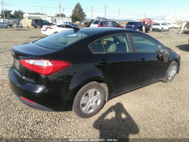 KNAFK4A63G5611861 KIA FORTE LX