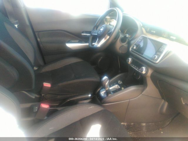3N1CP5CU0KL523077 Nissan KICKS SV