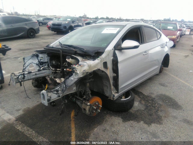 Hyundai ELANTRA SE 2017 KMHD74LF0HU094322 Image 2