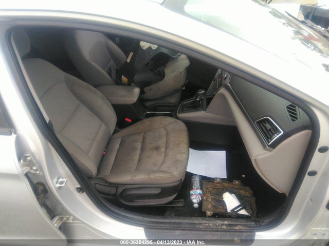 Hyundai ELANTRA SE 2017 KMHD74LF0HU094322 Image 5