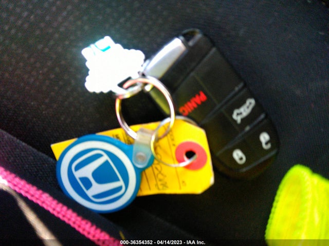 1C3CCCAB5GN143162 Chrysler 200 Limited
