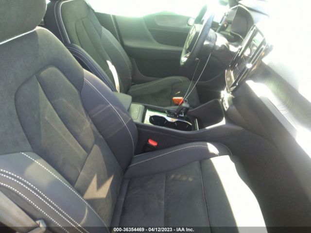 YV4ED3GB8N2000338 Volvo C40 Recharge Pure Ultimate