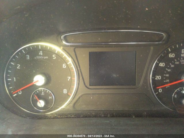 5XYPGDA38GG020351 KIA SORENTO LX