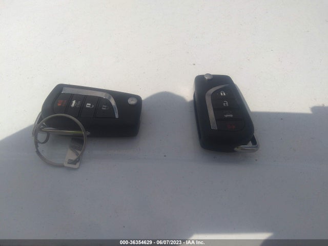 Toyota CAMRY SE 2020 4T1G11AK3LU957927 Image 3