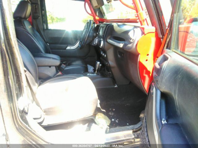 1C4BJWEG5EL296394 Jeep Wrangler Unlimited Sahara