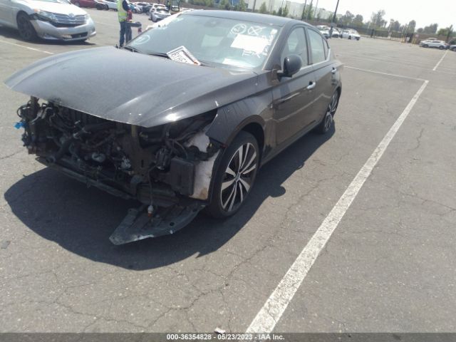 1N4BL4FWXMN303904 Nissan Altima 2.5 Platinum