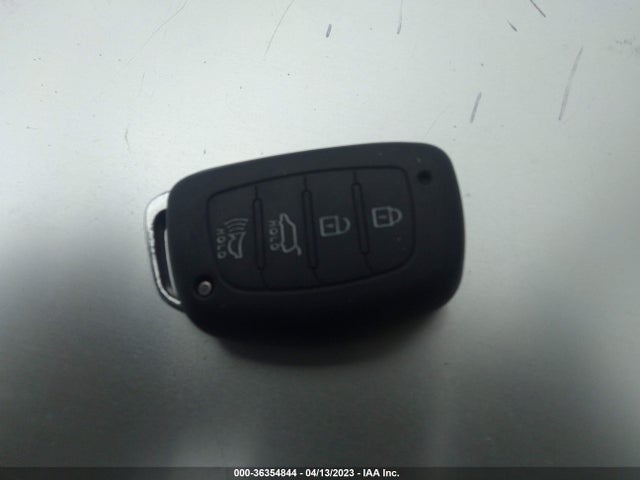 Hyundai Elantra Value Edition 2018 5NPD84LF1JH236517 Image 3