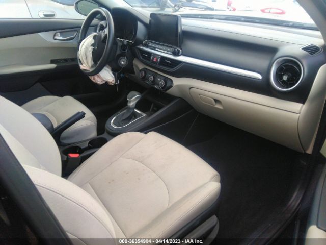 3KPF24AD5NE488552 KIA Forte Lxs