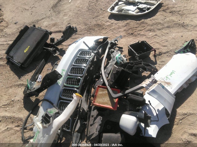 1C4RJEAG4LC355382 Jeep Grand Cherokee Laredo E