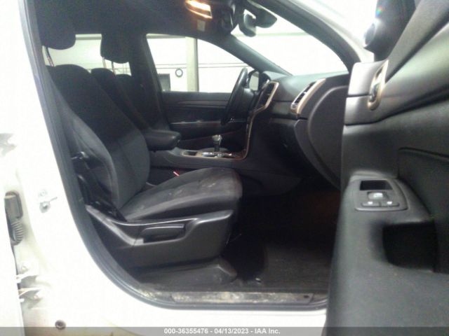 1C4RJFAG6FC895746 Jeep Grand Cherokee Laredo