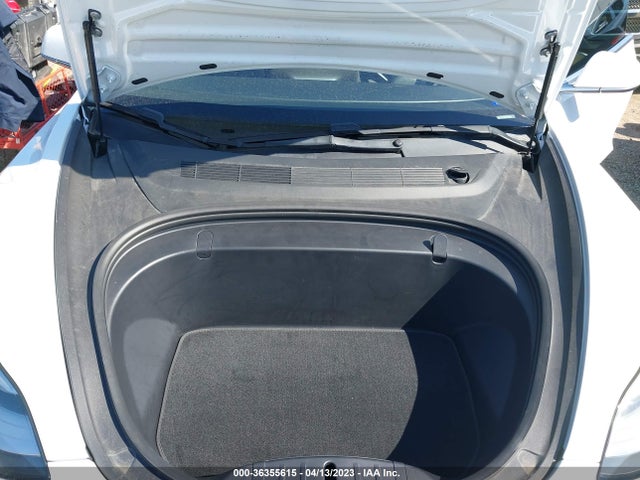 Tesla Model 3 Long Range 2018 5YJ3E1EB0JF134136 Image 11