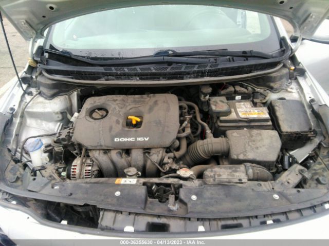 3KPFK4A75JE213333 KIA FORTE LX
