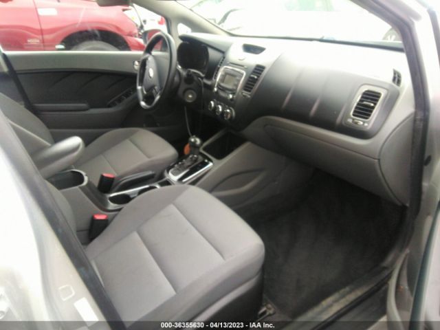 3KPFK4A75JE213333 KIA FORTE LX
