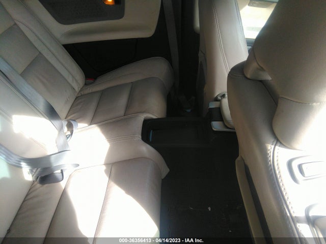 2011 VOLVO C70 VIN: YV1672MC9BJ109571