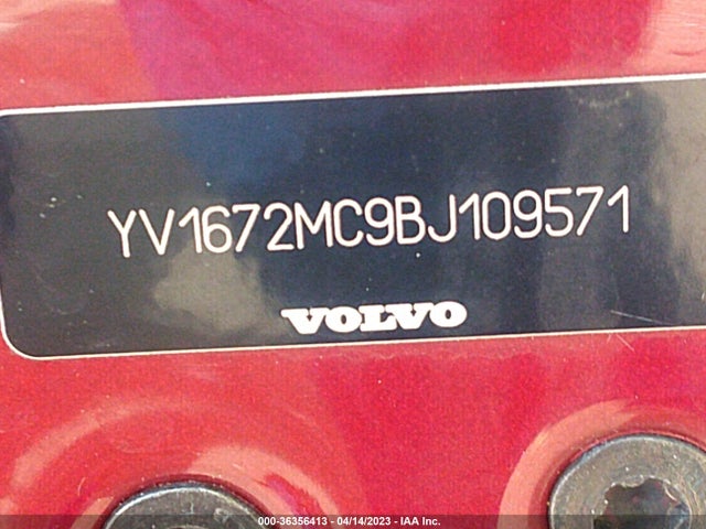 2011 VOLVO C70 VIN: YV1672MC9BJ109571